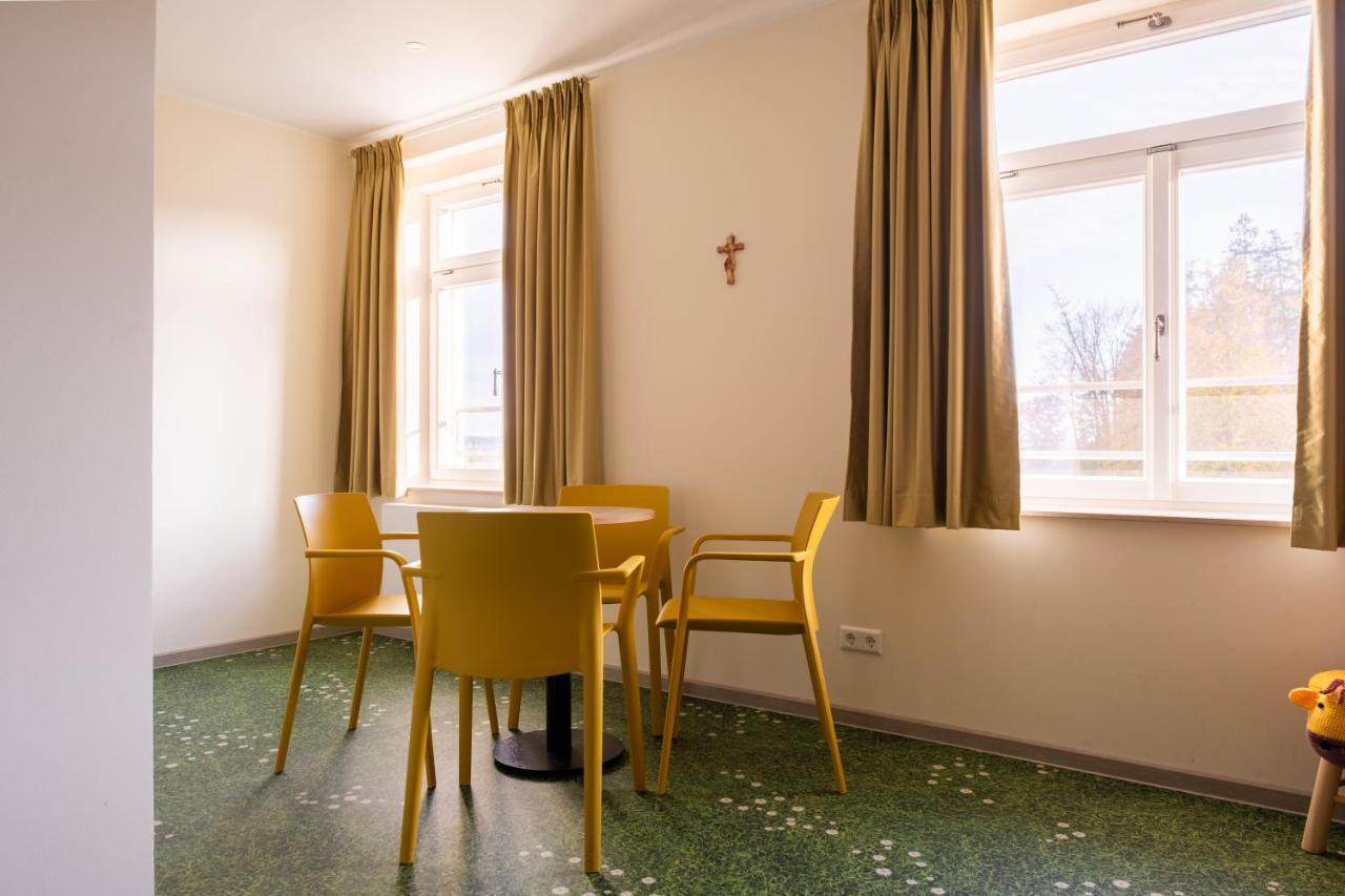 Kloster Bonlanden Berkheim Buitenkant foto